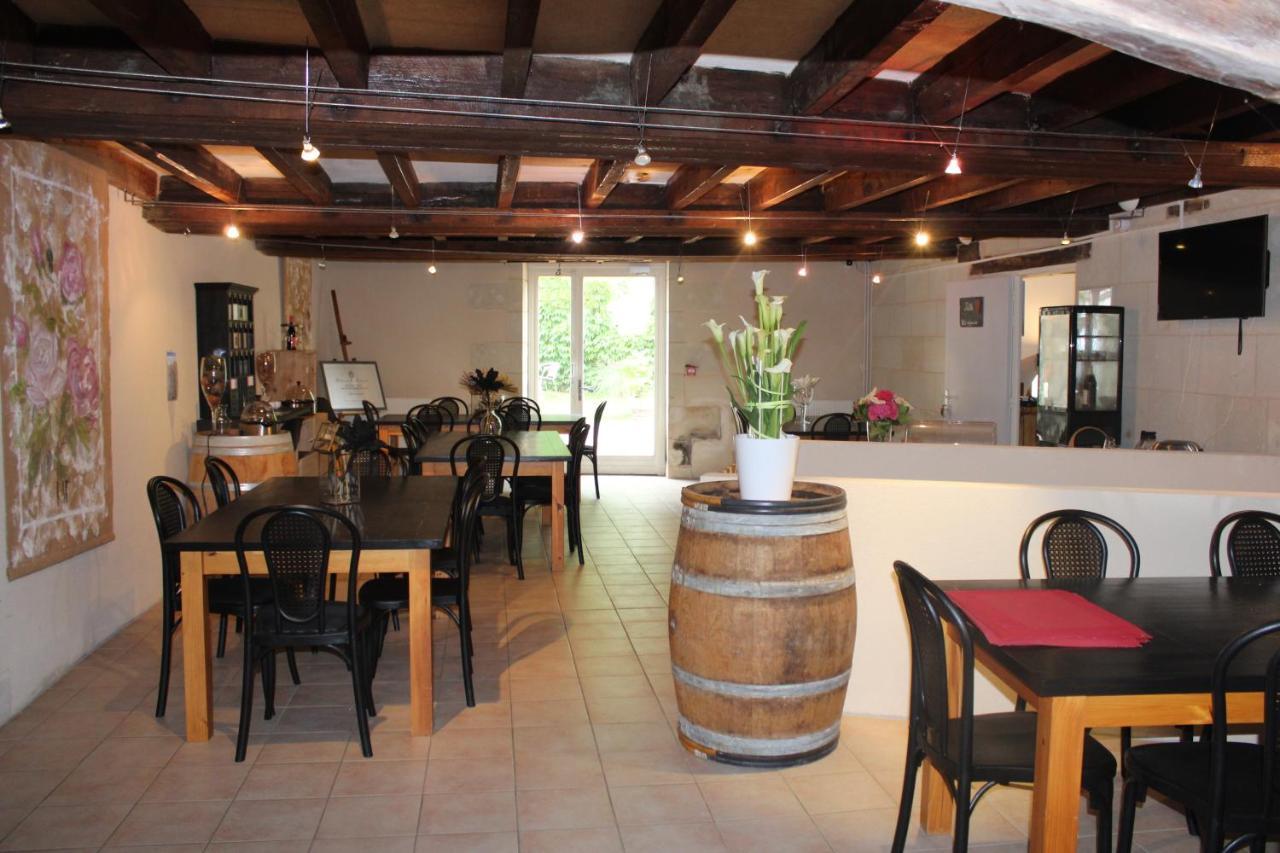 Hotel & Spa Chai De La Paleine Le Puy-Notre-Dame Dış mekan fotoğraf