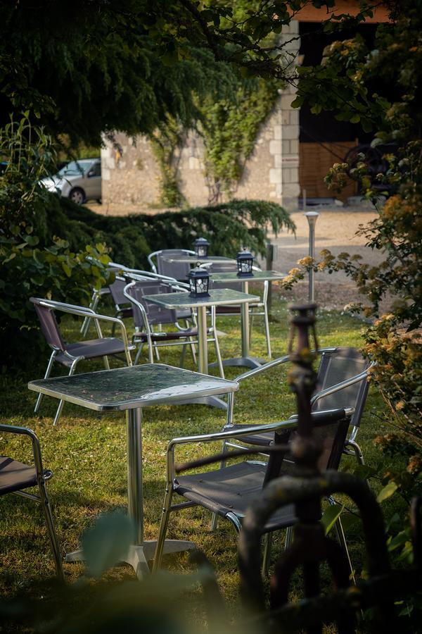 Hotel & Spa Chai De La Paleine Le Puy-Notre-Dame Dış mekan fotoğraf