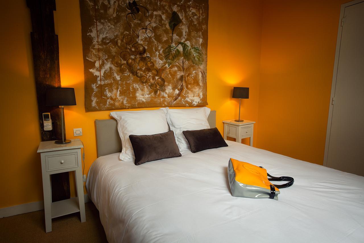 Hotel & Spa Chai De La Paleine Le Puy-Notre-Dame Dış mekan fotoğraf