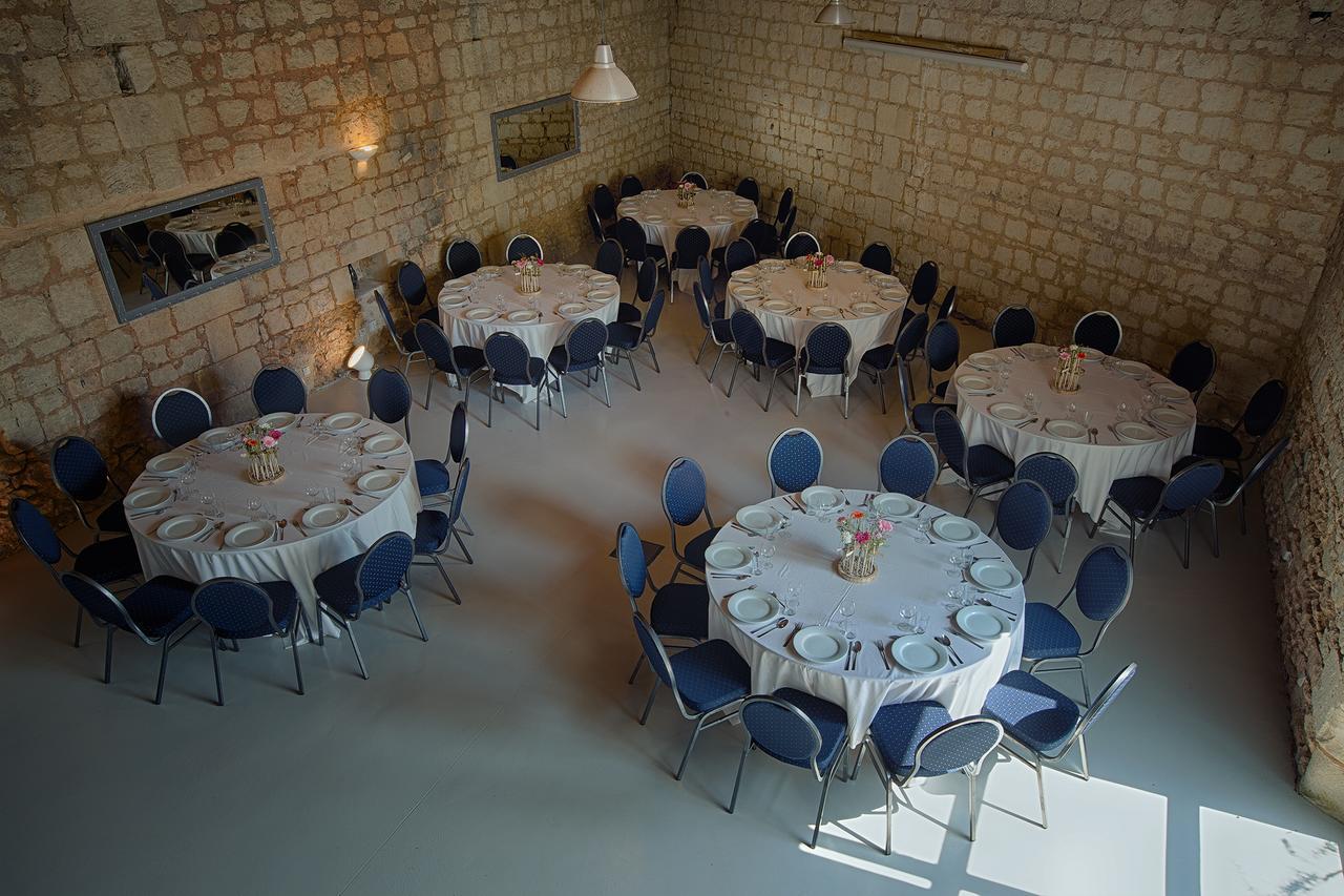 Hotel & Spa Chai De La Paleine Le Puy-Notre-Dame Dış mekan fotoğraf